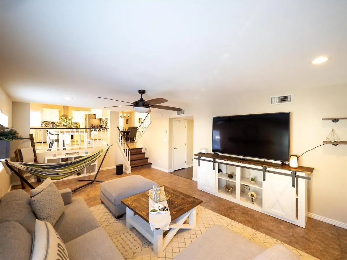 Spacious House With Pool Heater, Hot Tub, Billiards Phoenix