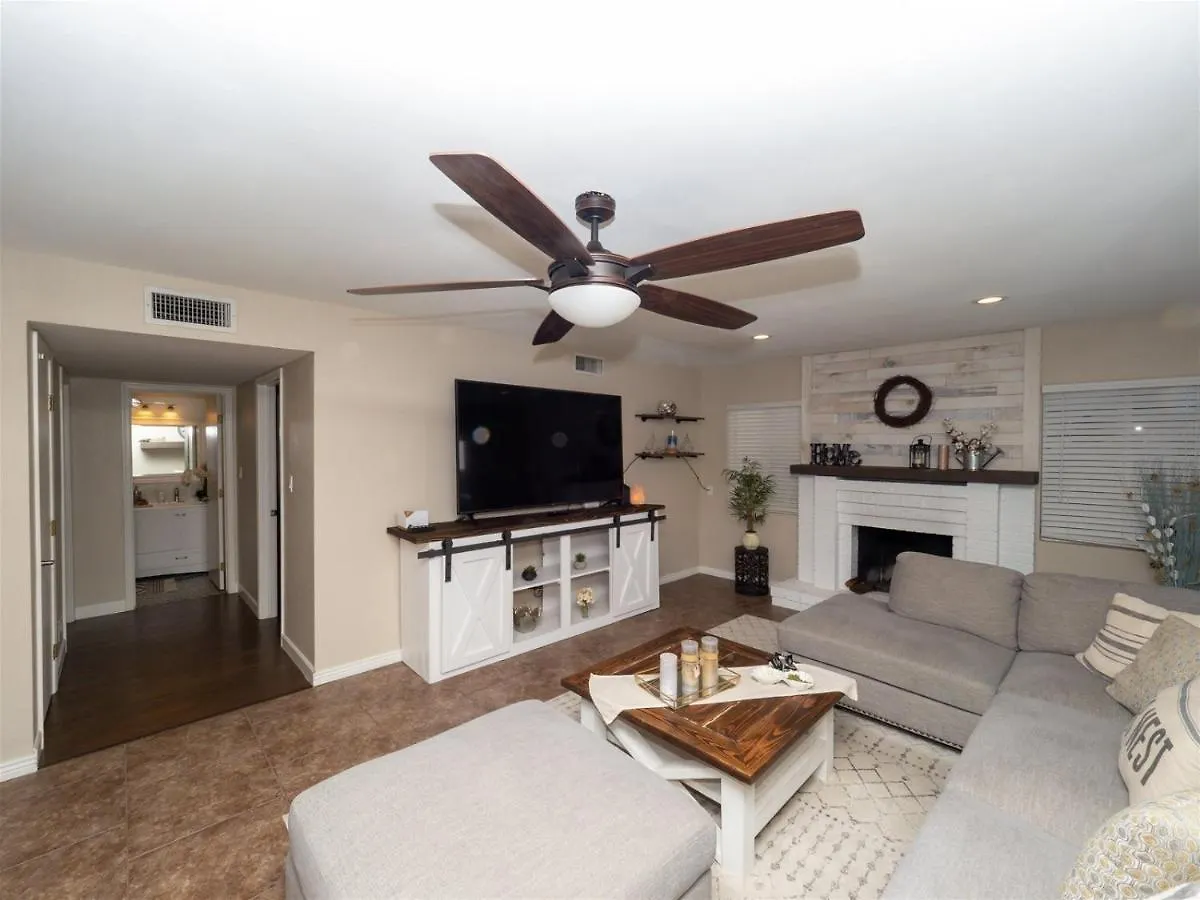Spacious House With Pool Heater, Hot Tub, Billiards Phoenix