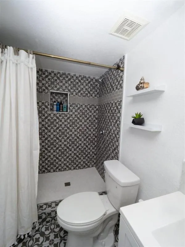 Casa vacanze Spacious House With Pool Heater, Hot Tub, Billiards Phoenix Stati Uniti