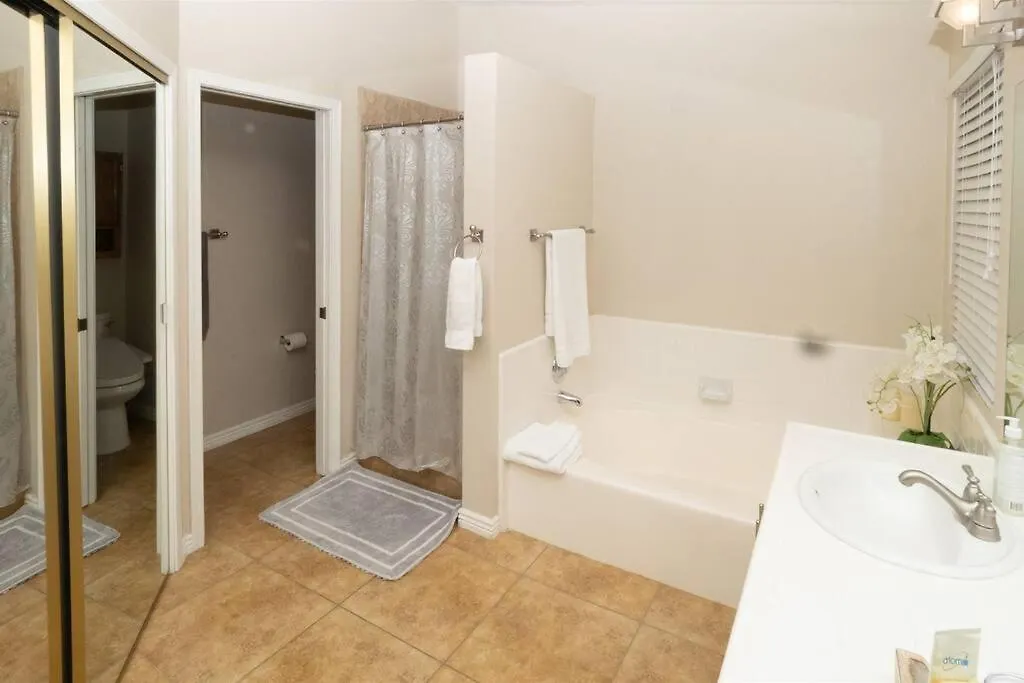 Spacious House With Pool Heater, Hot Tub, Billiards Phoenix 0*,  Stati Uniti