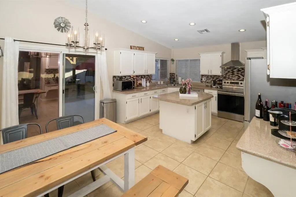 Casa vacanze Spacious House With Pool Heater, Hot Tub, Billiards Phoenix