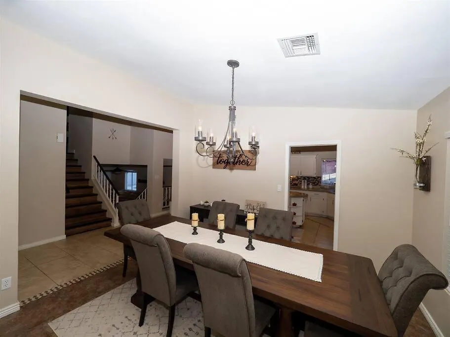 Spacious House With Pool Heater, Hot Tub, Billiards Phoenix Casa vacanze