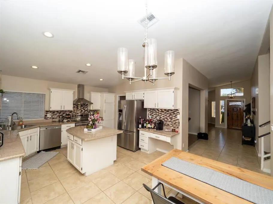 Spacious House With Pool Heater, Hot Tub, Billiards Phoenix Stati Uniti