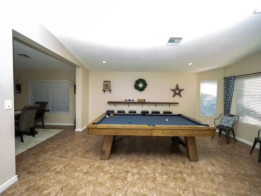 Spacious House With Pool Heater, Hot Tub, Billiards Phoenix Casa vacanze